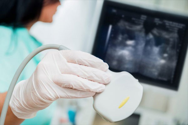 به توصیه دکتر زرگنج فرد، حتما نیاز به استفاده از سونوگرافی در بازه‌های زمانی مختلف در ناحیه رحم و تخمدان  می باشد